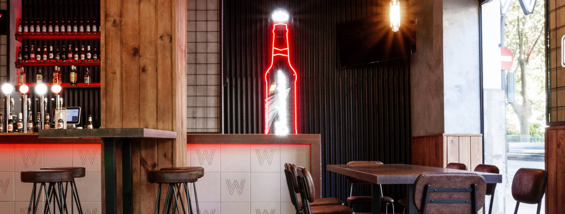 Wingz Chicken Factory - Gran Vía Marqués del Turia 44 - Valencia